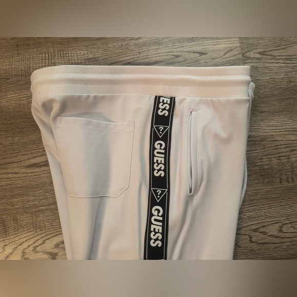 🚨Joggins blanc GUESS - Picture 2 of 6